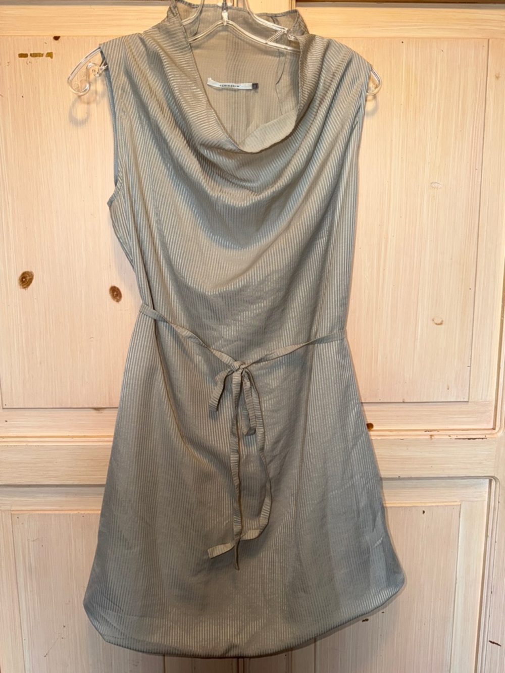 Sleeveless Cowl Neck Mide Dress with Self-Tie Belt in Light Gray